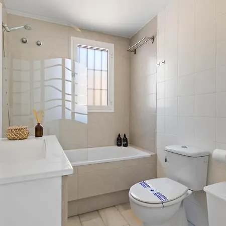 Erisa 29 By Ivi Real Estate Торремолінос